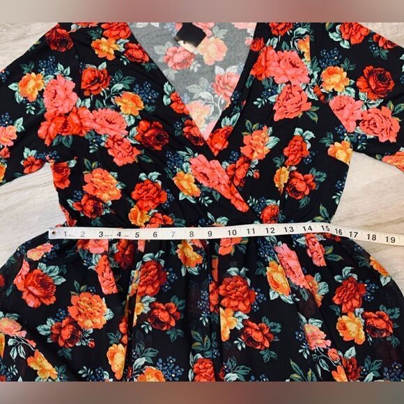 NWT Torrid Mini Chiffon And Studio Knit Surplice Dress size 1 - Picture 7 of 16